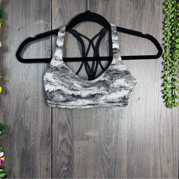 -💙2/$40💙 Lululemon Athletica Printed Strappy Sports Bra Size Small/2 - Picture 5 of 15